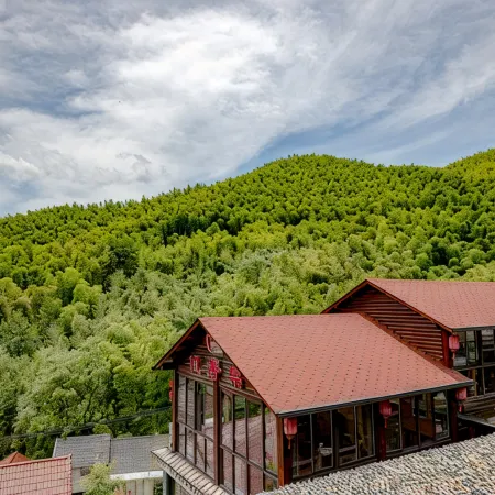 Guangde Fengxiangle Farm Stay (Jishan Bamboo Sea Scenic Area)