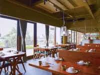 Fuxian Lake Mountain Lake Hotel Hotels in Chengjiang