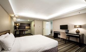 Yoyo Hotel