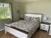 Central and Tidy 3 Bedroom house - Pet Friendly! - 3 tähden