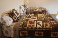 6-bedroom Lakefront Lodge on 10 acres w/wifi only 13 miles to downtown Talkeetna - Chalets