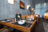 Johan Design & Spa Hotel - 4-Star