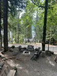 Cozy cabin at Lake Cushman in Hoodsport, WA with AC, Wi-Fi, kayak, beach, hottub