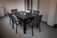 Modern apartment with sea view, top amenities and private parking space - 무료 와이파이