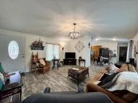 Serene & comfortable Southwestern home in Dalhart for you and your pets…