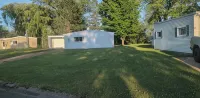 Near the park! 3-bedroom house with wifi and AC - 2-Star
