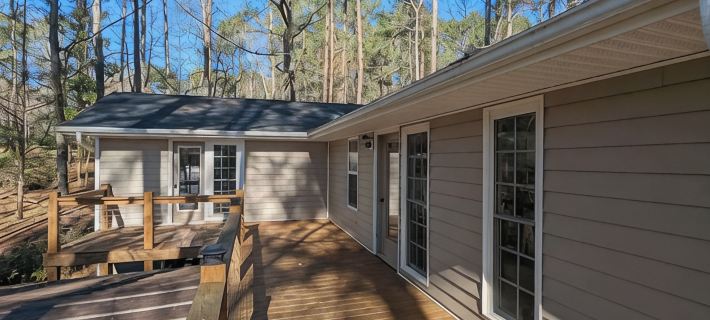 Cedar Lake Retreat Hotels in Putnam County