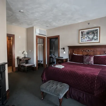 Hotel Ruby Marie