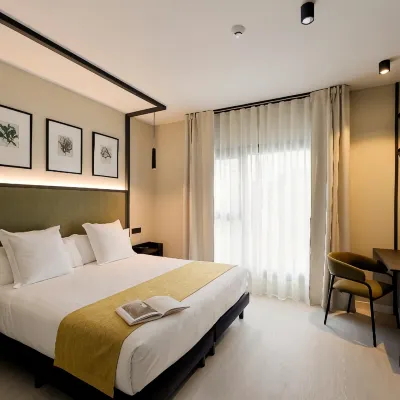 Nuvō Hotel Boutique Hotels near Church of Santa María de la Corte