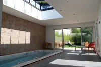 Appart hôtel & Spa la Villa du Port - Pools