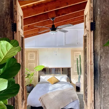 Wabi Sabi Avoca 1 bed - A minute walk to the beach