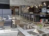 Novotel Suites Manila at Acqua - bar