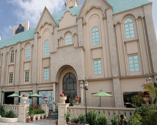 Hotel le Castle Hotels in Rudrapur