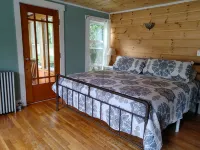 Walk to Downtown and the Public Beach, Fish in the Backyard in Central Maine - WiFi