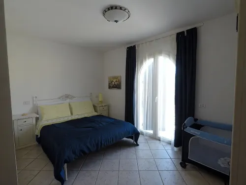 Villa with garden in a small paradise - Villas