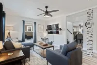 Lansing 3Br Near Downtown — Game Room & EV Garage