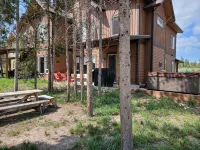 20% Discount on Summer Weekly Stays. Hot Tub, 4 Bd/BA, Steps to Free Bus