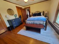 Historic Home Near Lake, Parks and Bvu! Perfect for Summer Vacay and Reunions!