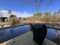 Rockwall Cabin on the Pond! Cool spot, 10 minute drive to Hickory.
