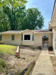 Poseidon’s Mini Getaway: Serene Outer Banks Retreat Near the Beach - Homestays