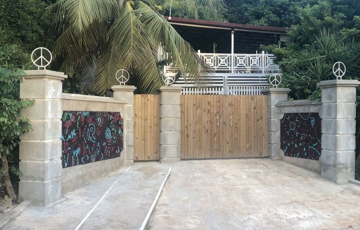 Oceanfront Luxury Villa: Private Beach & Staff, Solar Powered