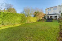 Beautiful 7-Bedroom Countryside Home - جاكوزي