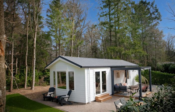 StayatSas Tiny House Sam. Free WiFi, reserved parkingspace, kids & dogs welcome!