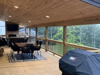 NEW Nolin Lake - Mammoth Cave area, Lake Front with Lake Access Lake Home - 4-Star