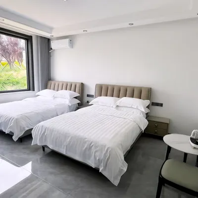Shandao Qiyue Homestay (Crescent Bay Scenic Area) Hotels near Changdao