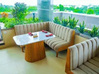 คิงจาดา โฮเทล โรงแรมใกล้หาด Coco Beach
