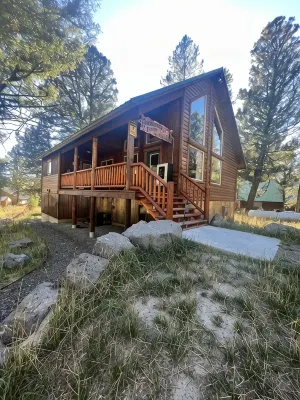 Rhodehouse Retreat! Your destination for Year Round Fun!