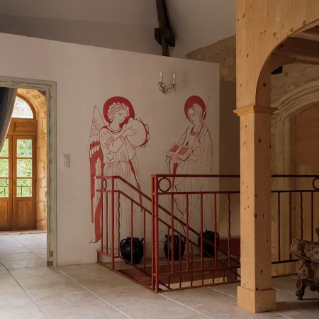 "La Chapelle aux Roses" Отели в г. Ле-Бюг