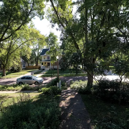 Bohemian 3-bedroom house with private yard in charming neighborhood