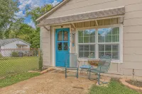 Close to Hospital and Downtown, Eastside Bungalow, Dogs Welcome + Fee