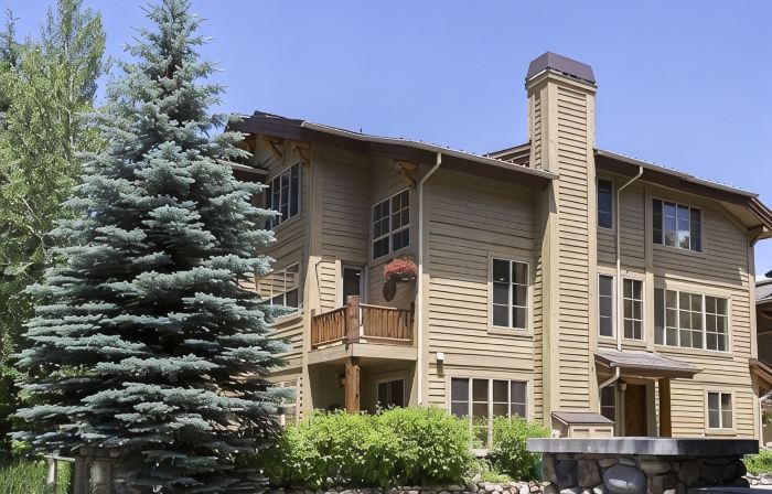 Luxury Townhouse 3Bd• Near Baldy Base & Bike Path. Summer Dates • Bikes