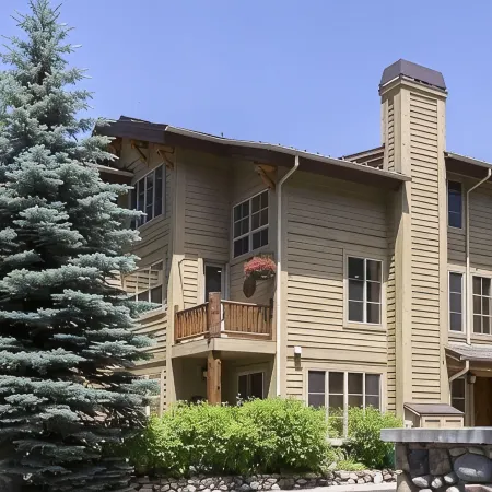 Luxury Townhouse 3Bd• Near Baldy Base & Bike Path. Summer Dates • Bikes