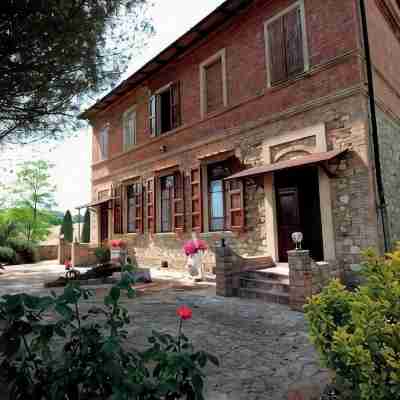 Spacious apartment strategically located for visiting Siena and province Hotel Exterior