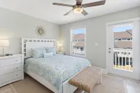 October Availability! Next to the Pool, Steps to the Beautiful Beach! - 부티크