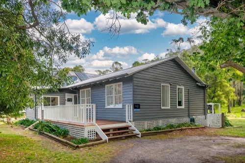 Serenity HG2: 3Br 1.5Ba House with Absolute National Park Frontage - 3-Star