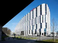 Scandic Frankfurt Hafenpark Hotels near Ostend