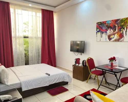 Hotel Etoile Du Stade فنادق في ياموسوكرو