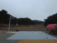 Taean (Anmyeondo) Tourist Farm Glamping & Auto Camping - 2-Star
