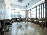 V Hotel - sarapan