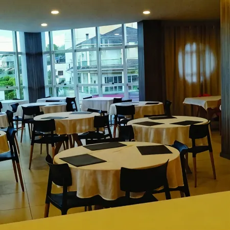 Mogano Express Hotel- Eletroposto