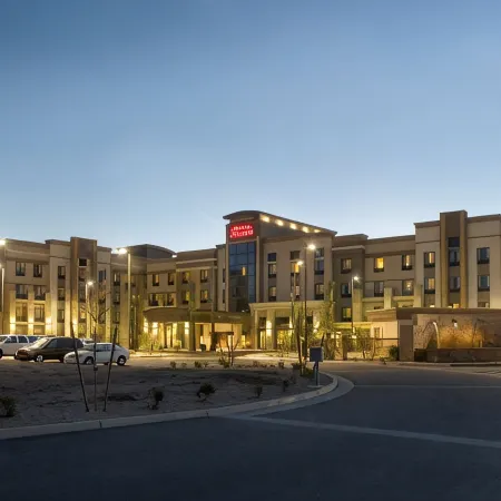 Hampton Inn & Suites Phoenix Glendale-Westgate