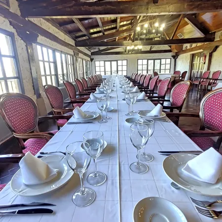 Hotel Leonor Mirón