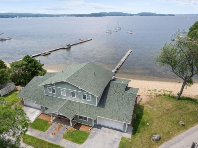 The Westside - Hot Tub, Private Beach & Dock. Pet-Friendly!