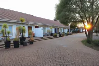 Wilger Guesthouse - Self-Catering Business Accommodation in Centurion - balcony