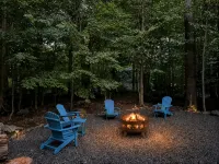 Cozy Family Getaway - Pet Friendly, Fire Pit, BBQ