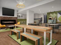 Spark by Hilton Denver Tech Center Greenwood Village アラパホのホテル